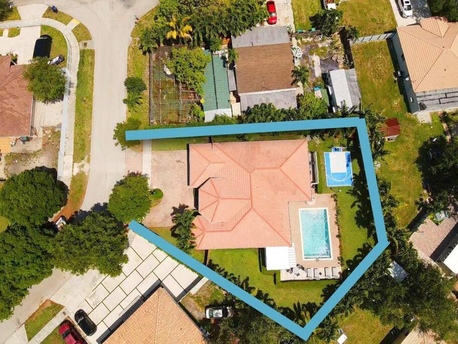 קטלר ביי Miami 5Br Villa W Heated Pool, Games & Bbq L01 מראה חיצוני תמונה
