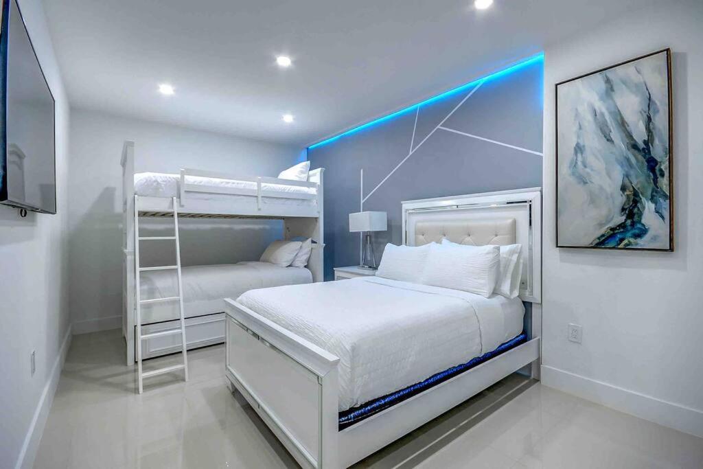 קטלר ביי Miami 5Br Villa W Heated Pool, Games & Bbq L01 מראה חיצוני תמונה