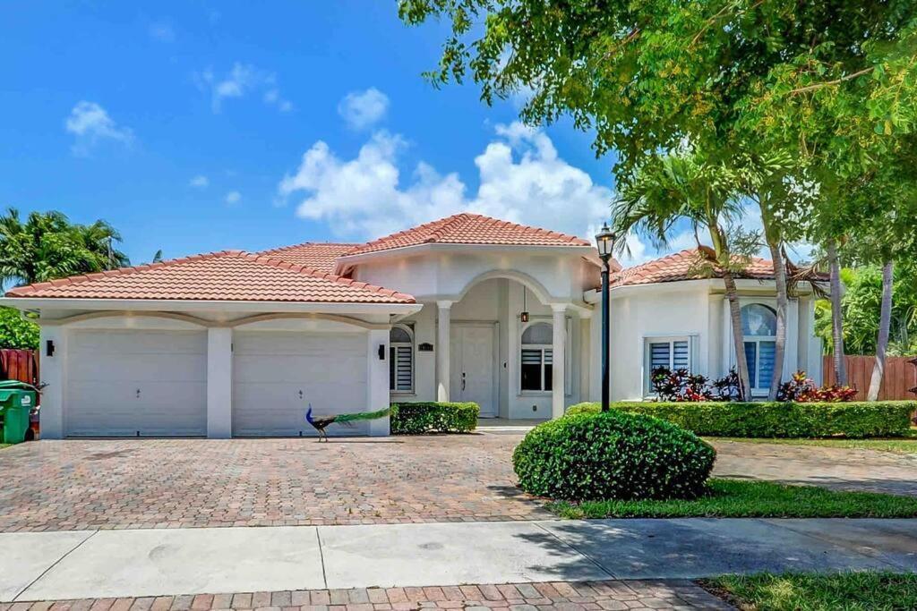 קטלר ביי Miami 5Br Villa W Heated Pool, Games & Bbq L01 מראה חיצוני תמונה